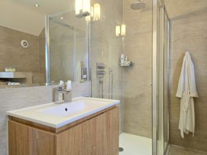 Photo 61- click for photo gallery